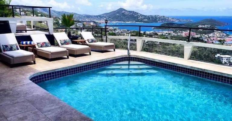 Accommodation  Charlotte Amalie West