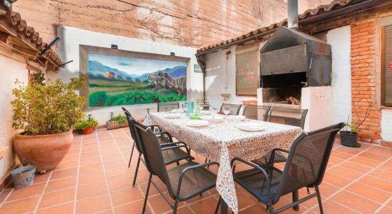 Fully equipped ample house with garden, barbecue & patio | Suitable for remote work | Dogs allowed — photo 3