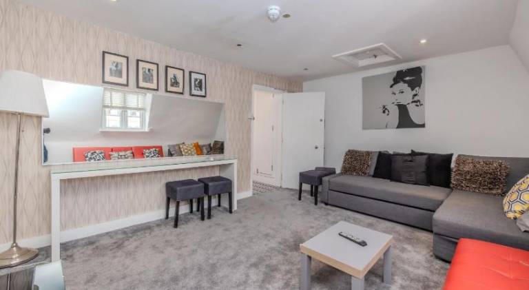 Perfect Seaside Getaway I Central Big Town House Next To Brighton Beach I First Choice For Big Group — photo 3