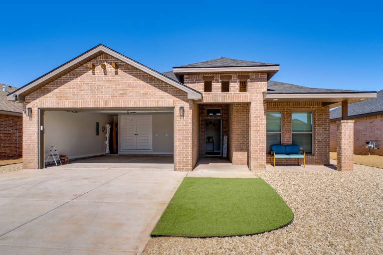 8 Mi to TTU! Pet-Friendly Home w/ Patio & Yard — photo 3