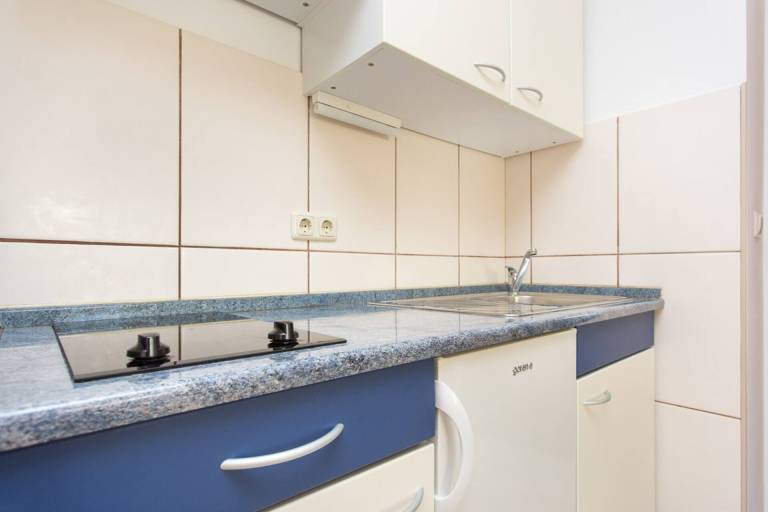 Apartment with grill — photo 2