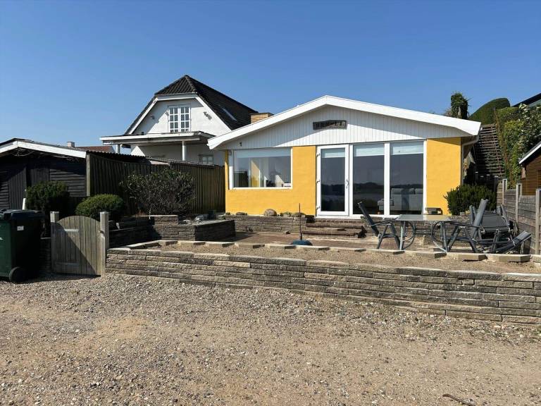 Pleasant vacation home with terrace & barbeque | Sea view | Beach nearby | Dogs allowed — photo 2