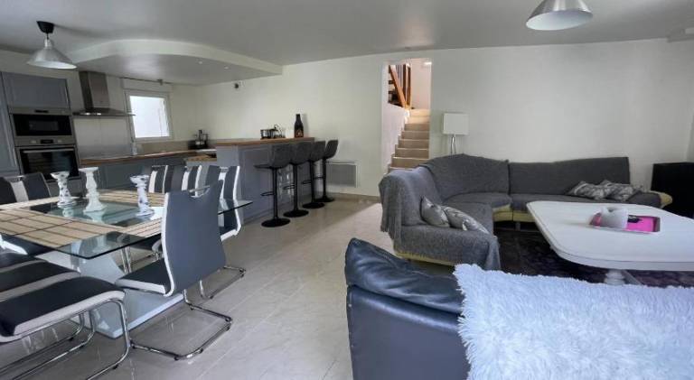 House with 4 rooms for 8 persons — photo 2