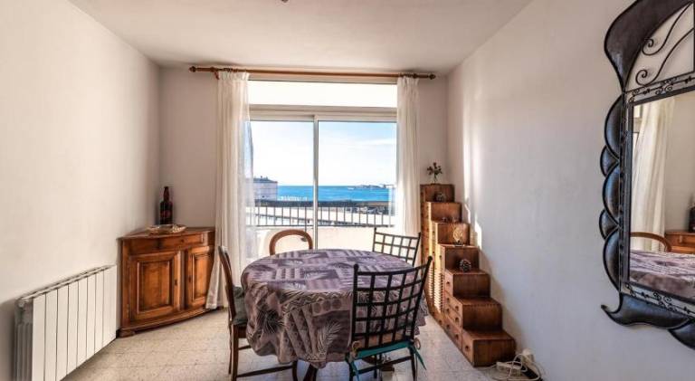 Rental apartment with 2 rooms for 4 persons in Ajaccio
