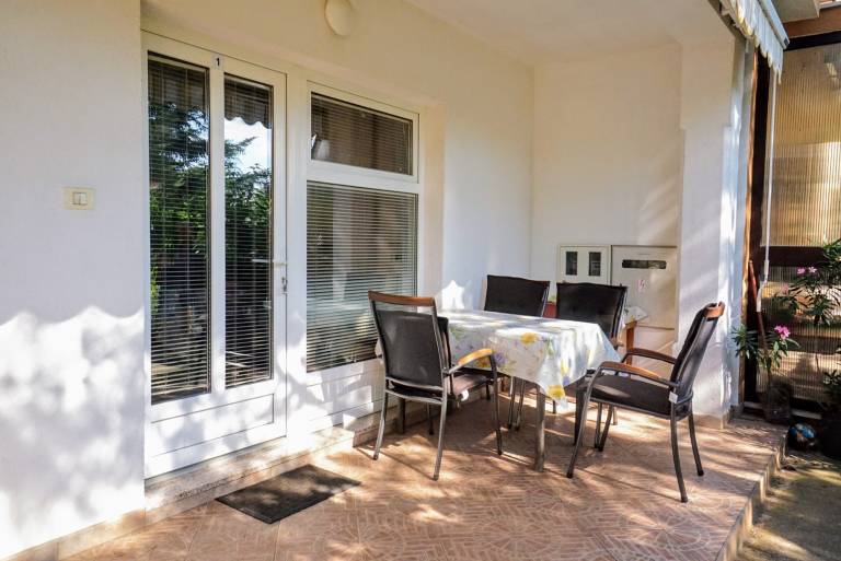 Holiday apartment with patio, yard & grill | Pets are welcome — photo 2