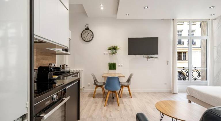 Apartment | Close to Arc de Triomphe — photo 2