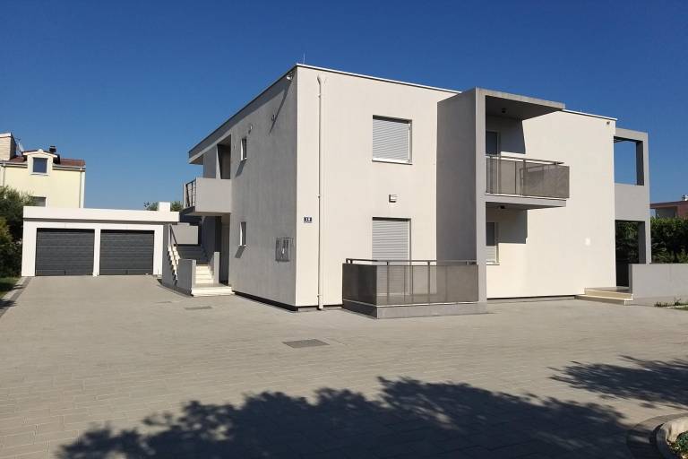 Apartman  Kaštel Novi