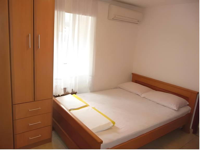 Stone Beach Apartments in Becici