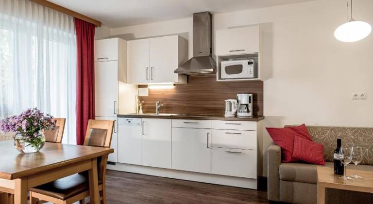 Serviced apartment with sauna & terrace — photo 3