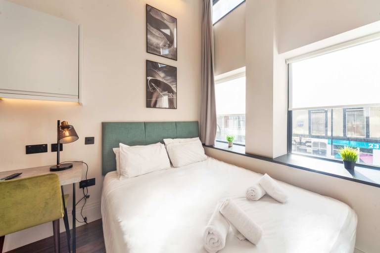 Luxury Central Hastings Studio Living