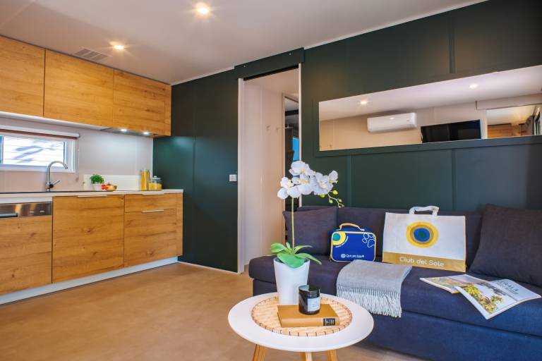 Mobile home with pool & patio | Nature view — photo 4