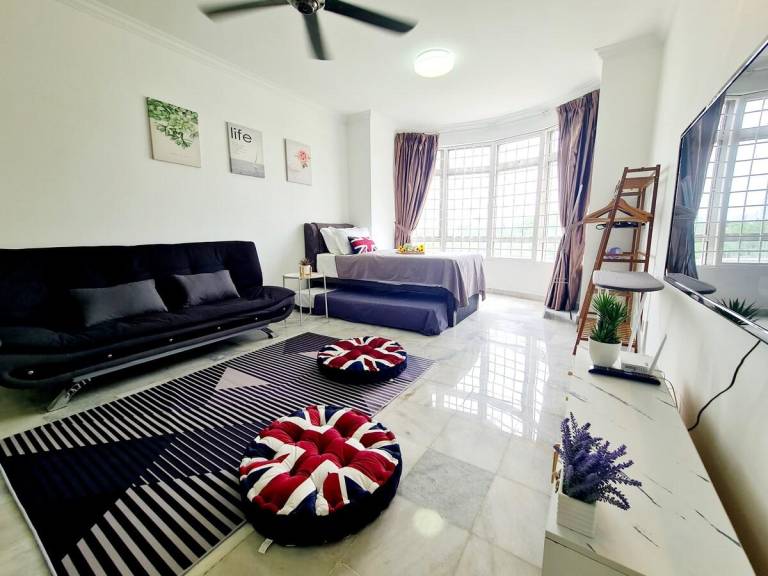 House with pool in Kuala Lumpur