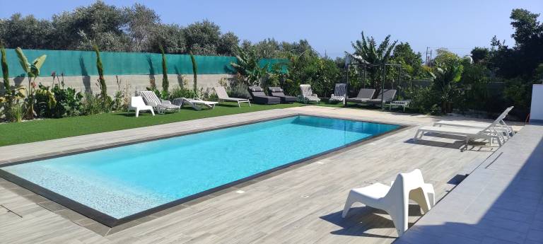 Villa Alethriko