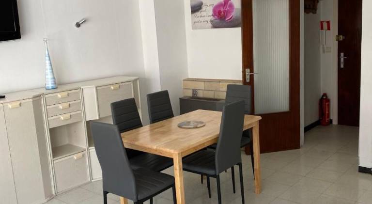 Apartment with 1 room for 4 persons — photo 4