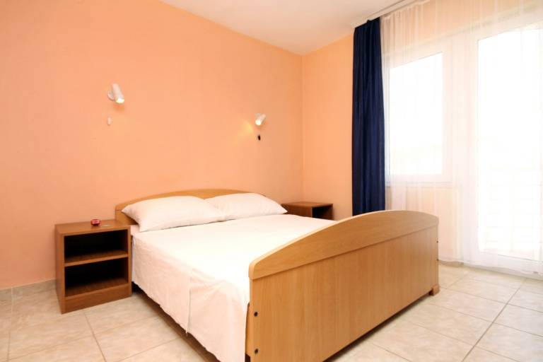 One bedroom apartment with balcony and sea view Rastići, Čiovo (A-6863-c) — photo 5