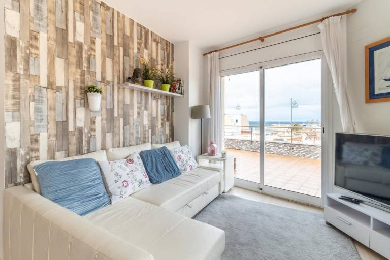 Apartment with patio | Sea view — photo 5