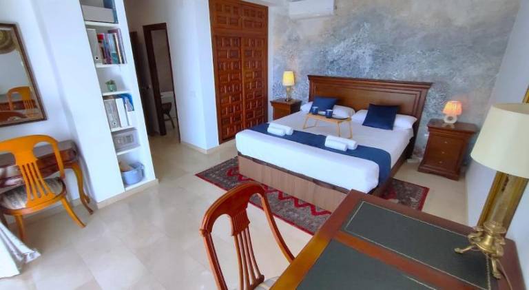 Fully equipped beautiful villa with hot tub, private pool & terrace | Suitable for remote work | Pets are welcome — photo 2