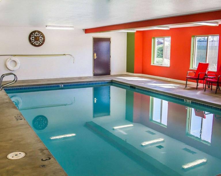 SureStay by Best Western Roseburg — photo 2