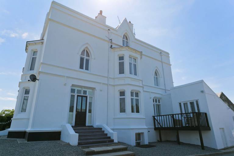 Apartment  Menai Bridge