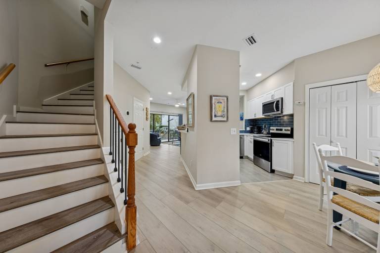 8 Ocean Breeze @ Forest Beach Pet-Friendly Community Pool & Tennis Modern Interiors — photo 5