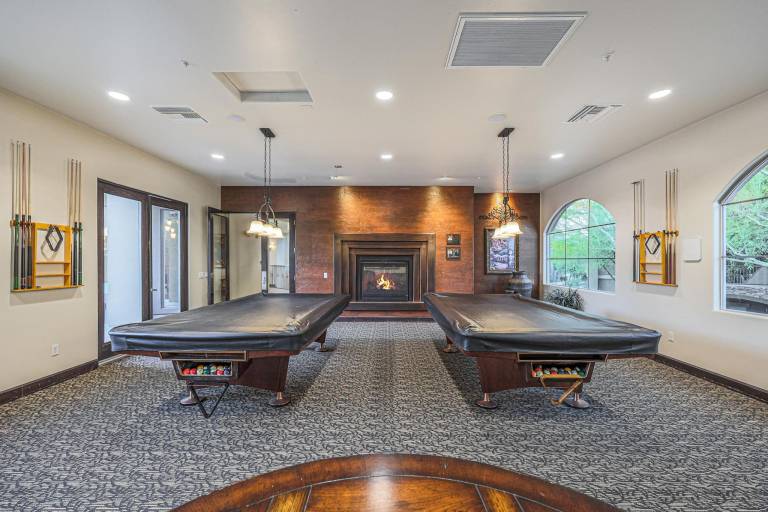 Fully equipped condo with sauna, heated pool & hot tub | Pet-friendly — photo 4