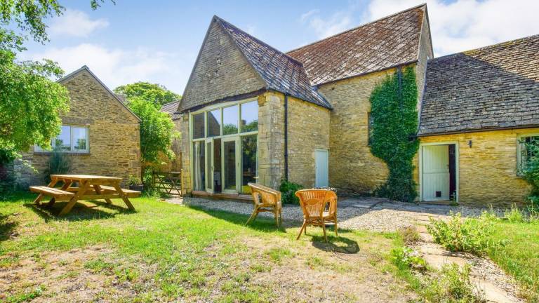Farmhouse  Fairford