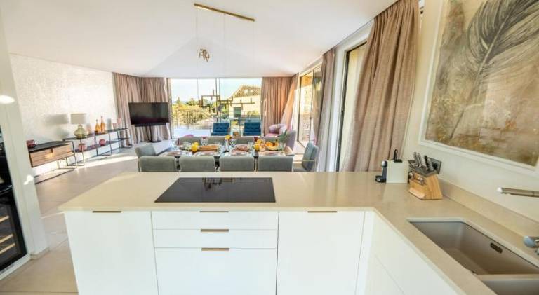 Villa with pool | Beach nearby | Pets are welcome — photo 4