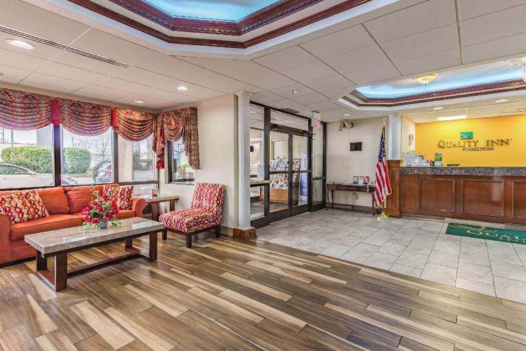Quality Inn Goodlettsville — photo 4