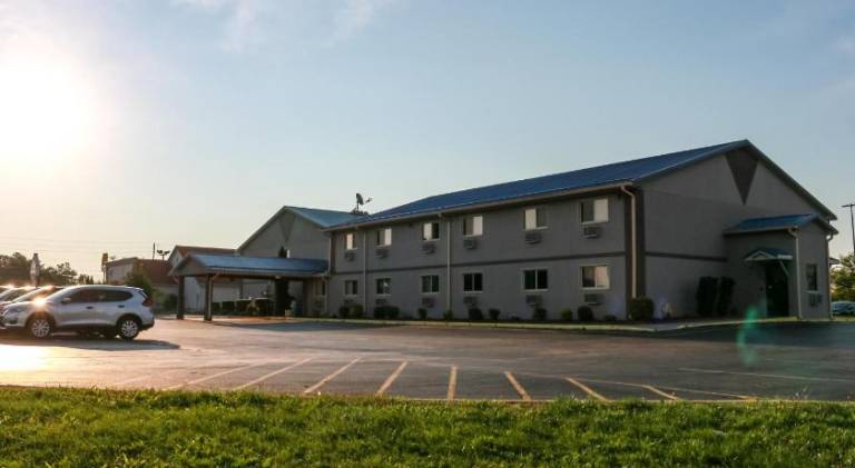 Super 8 by Wyndham Indianapolis/Emerson Ave — photo 5