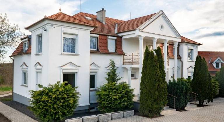 Villa Lilith Smart in Gyor