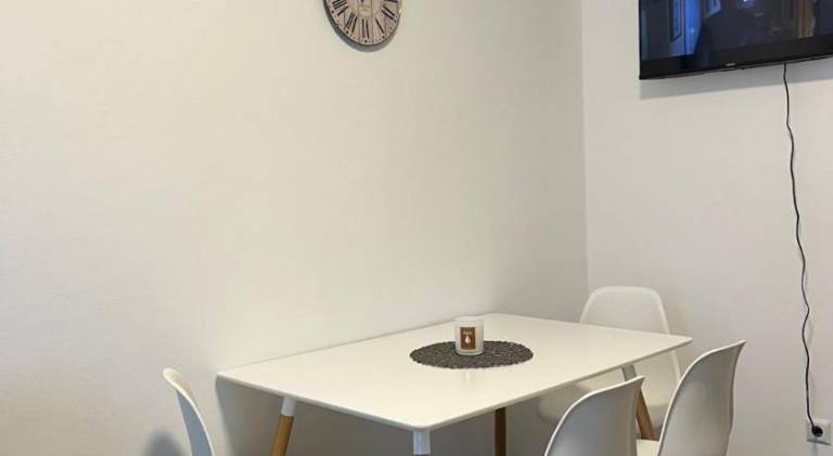 Rental apartment with 1 room for 5 persons — photo 4