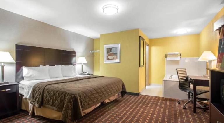 Rodeway Inn Towanda — photo 2