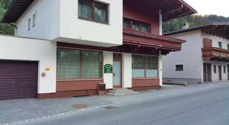 Rental apartment | Ski nearby | Pets are welcome in Tux