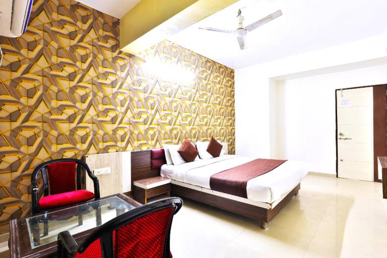 Hotel Nilkanth Ahmedabad