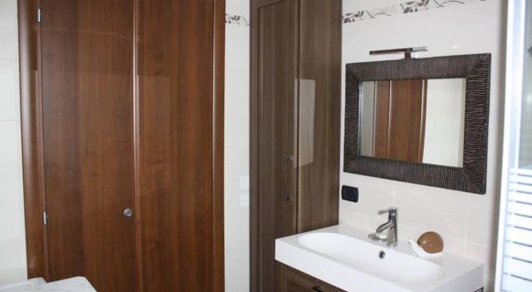 Holiday apartment with 2 rooms for 4 persons — photo 2