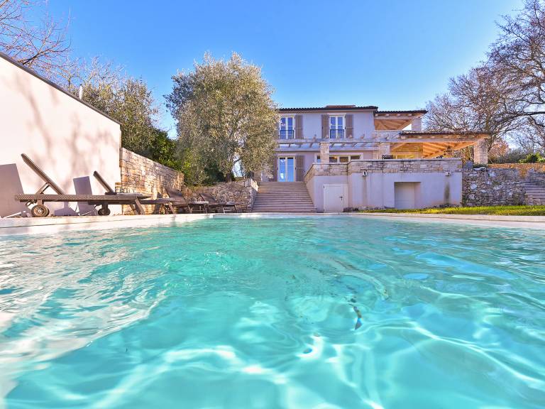 Huis  Tinjan
