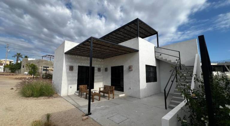 Lovely vacation home with pool | Perfect for remote work | Pet-friendly in Todos Santos