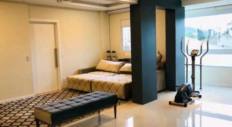 Apartamento Executivo - 2 Quartos - 2 Banheiros - 2 Garagens - Piscina - No melhor lugar do America in Joinville