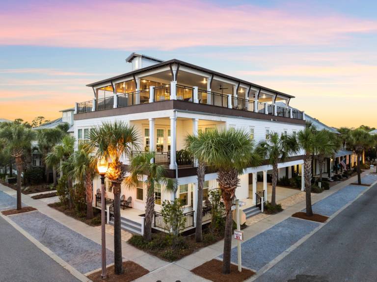 Grand Pearl - Resort-Style Community Pool! Rooftop Lounge! Private Beach Access! in Rosemary Beach, FL
