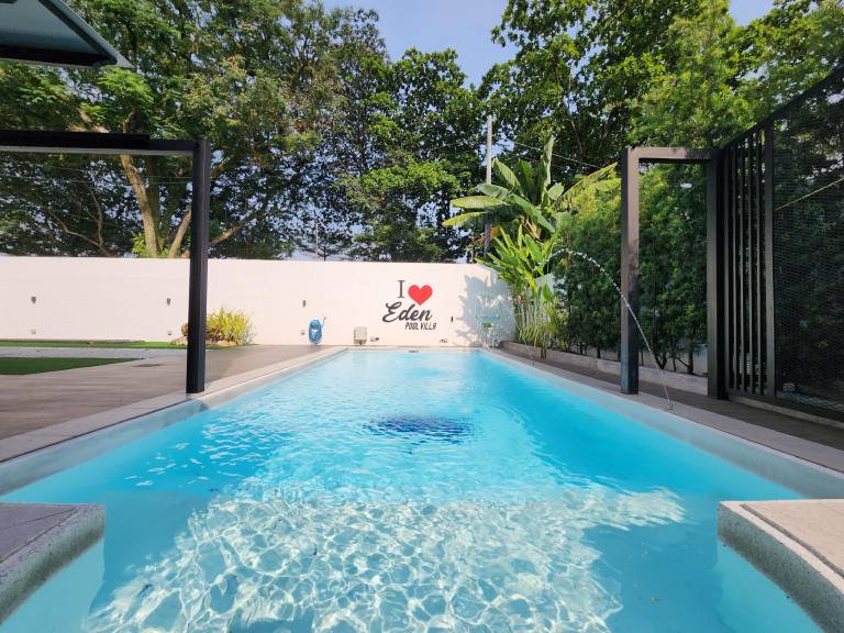 Ipoh Eden Pool Villa Suites