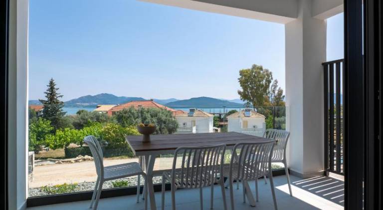 Apartment with patio, garden & private pool | Good for workation — photo 5
