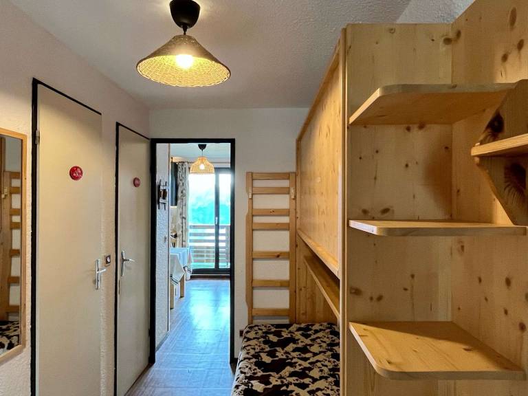 Apartment with 1 room for 5 persons — photo 3