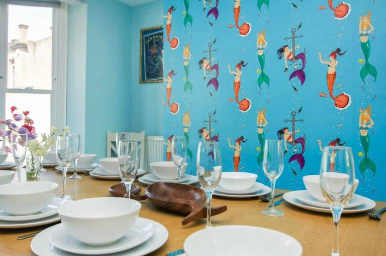 Fully equipped vacation home | Close to Brighton Palace Pier | Next to the beach | Suitable for remote work | Pets allowed in Brighton