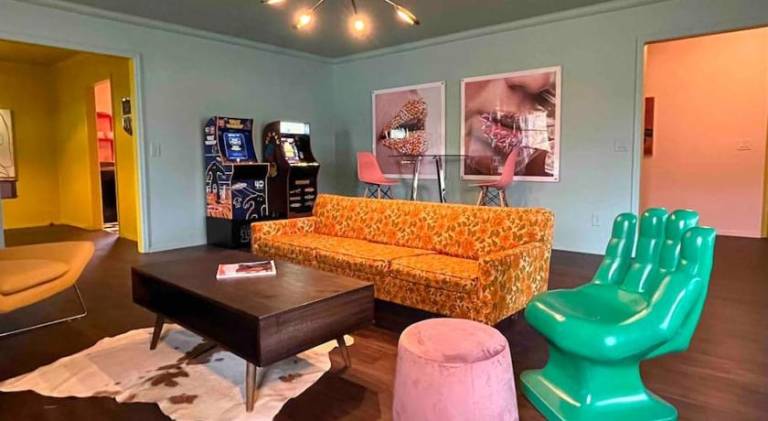 Vacation home with jacuzzi | Pets are welcome in Oklahoma City, OK