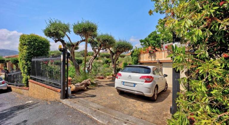 Lovely apartment with jacuzzi & pool | Dogs allowed — photo 2