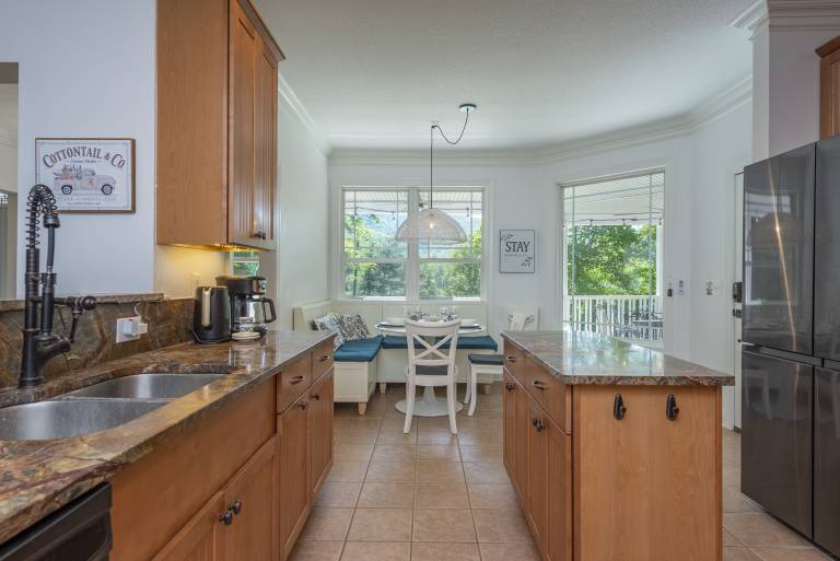 Family-friendly nice vacation home | Mountain view | Perfect for remote work | Pets allowed — photo 4