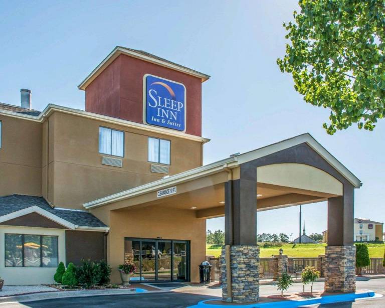 Sleep Inn & Suites Cullman I-65 exit 310 in Cullman, AL