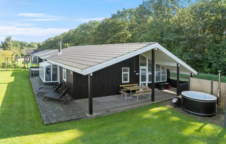 Feriehus  Pøt Strandby