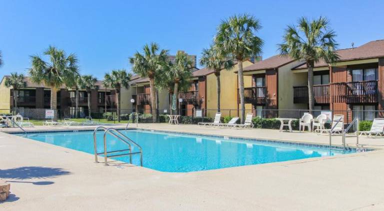 Fully equipped vacation home with private pool & jacuzzi | Beach nearby | Pets are welcome — photo 3