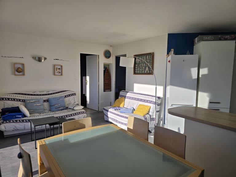 Fully equipped vacation home with heated pool, patio & garden | Sea view | Close to the beach | Pets allowed — photo 3